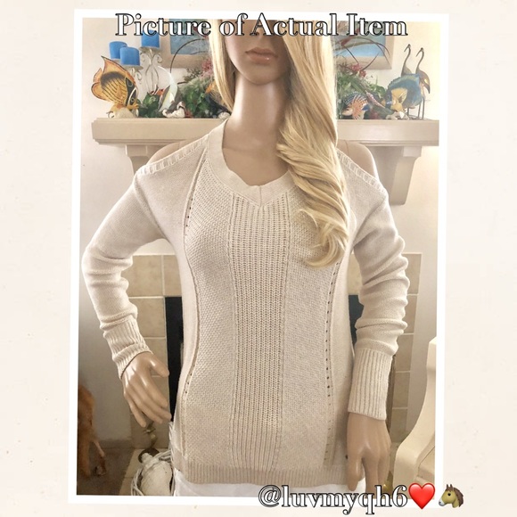 Hollister Cold Shoulder V-Neck Sweater - Picture 2 of 2